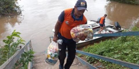 Prefeitura auxilia famílias do Povoado Embiral atingidas pela cheia do Tocantins